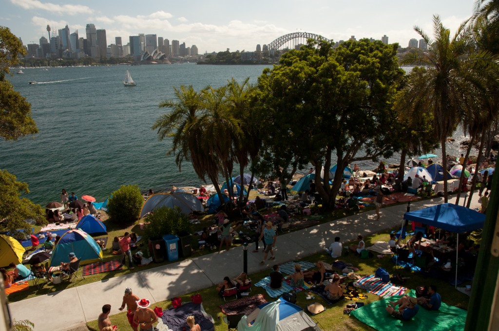 111231.162641 crowds at cremorne point